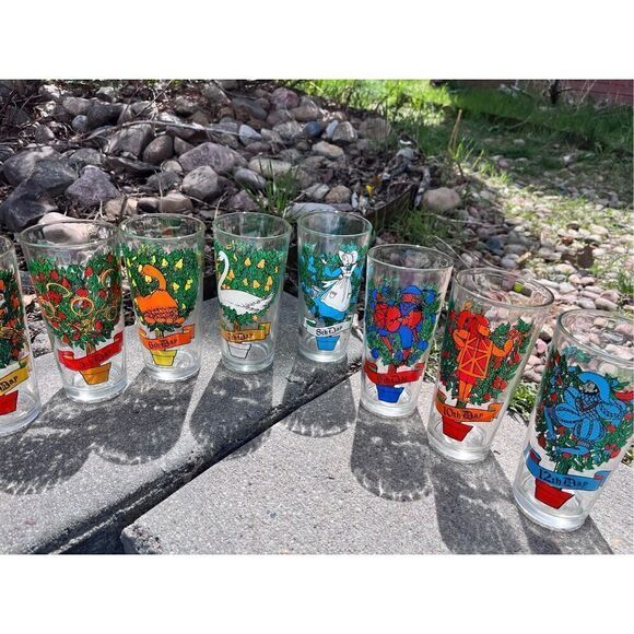 Pepsi The Twelve Days of Christmas-8 Glasses - Picture 5 of 9